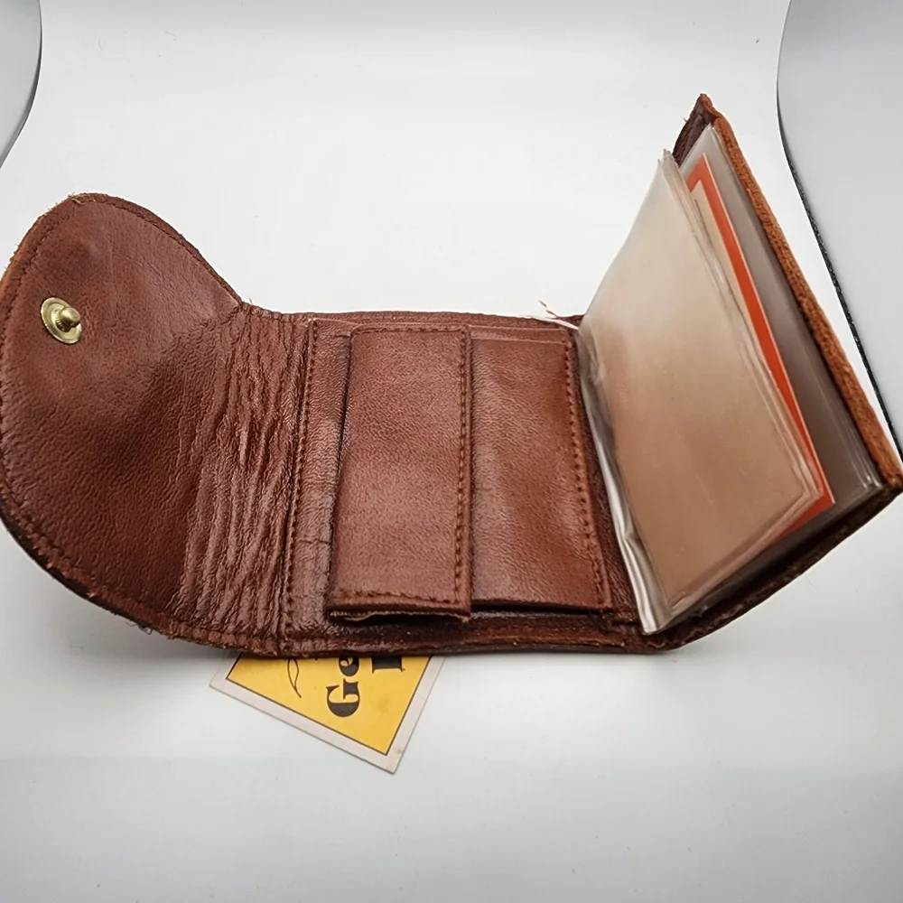 Vintage NWT Genuine Leather Brown Trifold Wallet - Picture 4 of 4